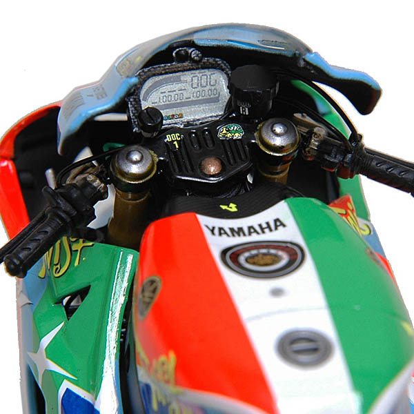 1/12 FIAT-YAMAHA YZR-M1 2007 Assen GP�ߥ˥��奢��ǥ� (V.Rossi)