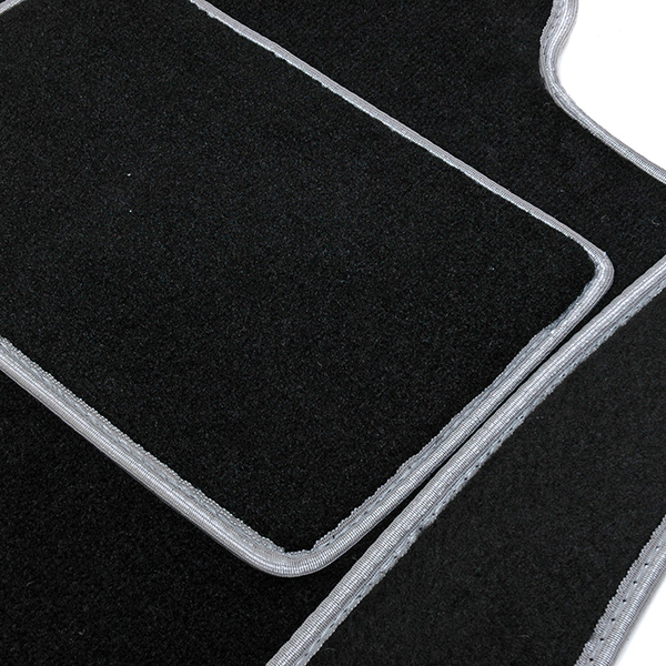 FIAT NEW 500 Floor Mats (Black/Gray Piping/RHD)