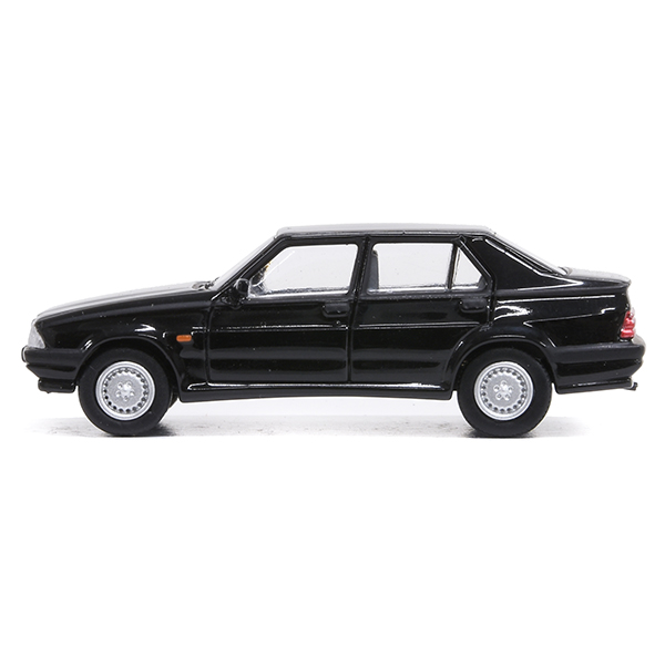 1/87 Alfa Romeo 75 Miniature Model