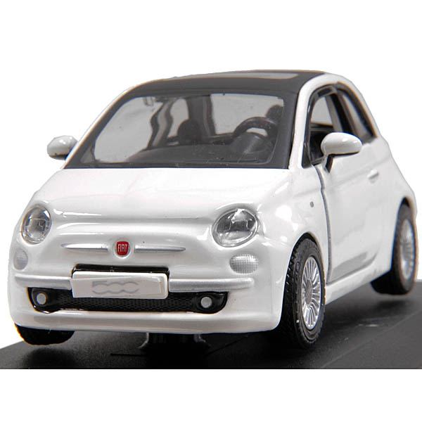 1/32 FIAT 500 2007年ミニチュアモデル