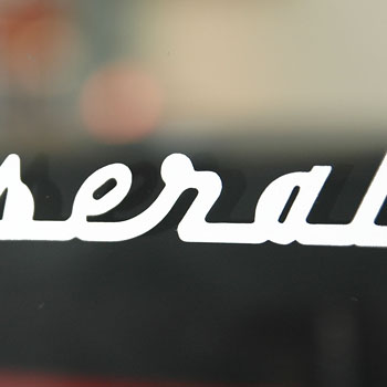 MASERATIɮ���Υ������ƥå���(�ڤ�ȴ��/�ۥ磻��)