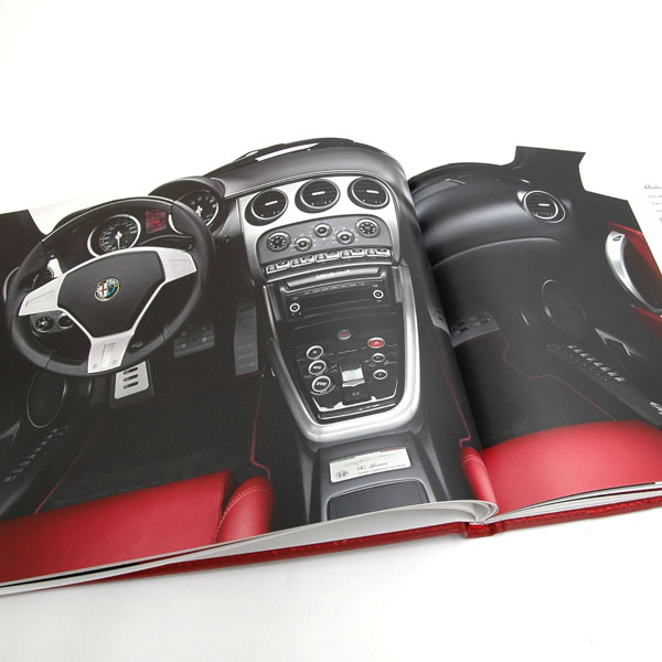 Alfa Romeo 8C Spider Sales Brochure