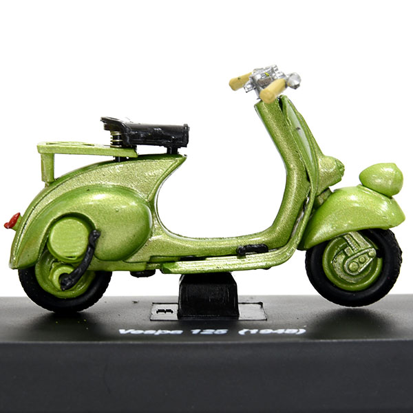 1/32 VESPA 125 1948 Miniature Model