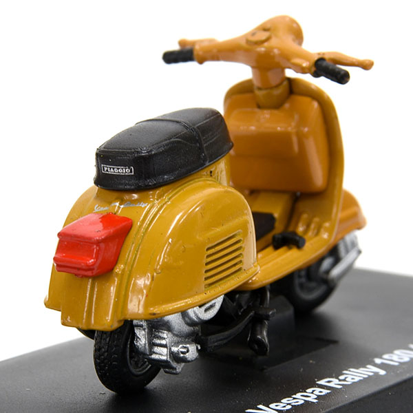 1/32 VESPA Rally 180 1968 Miniature Model