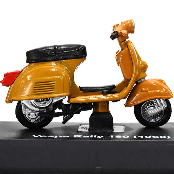 1/32 VESPA Rally 180 1968 Miniature Model