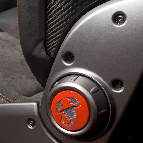 ABARTH 695 TRIBUTO Ferrari Seat Dial Emblem