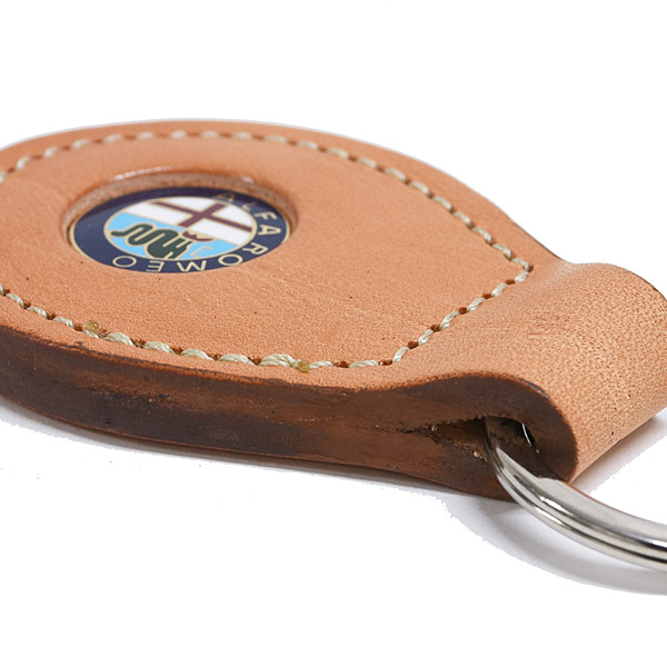 Alfa Romeo New Emblem Leather Base Keyring(Brown)