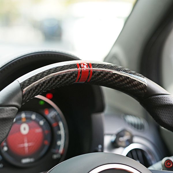 ABARTH 500 Real Carbon Steering Top Cover(scorpione)<br><font size=-1 color=red>04/24到着</font>