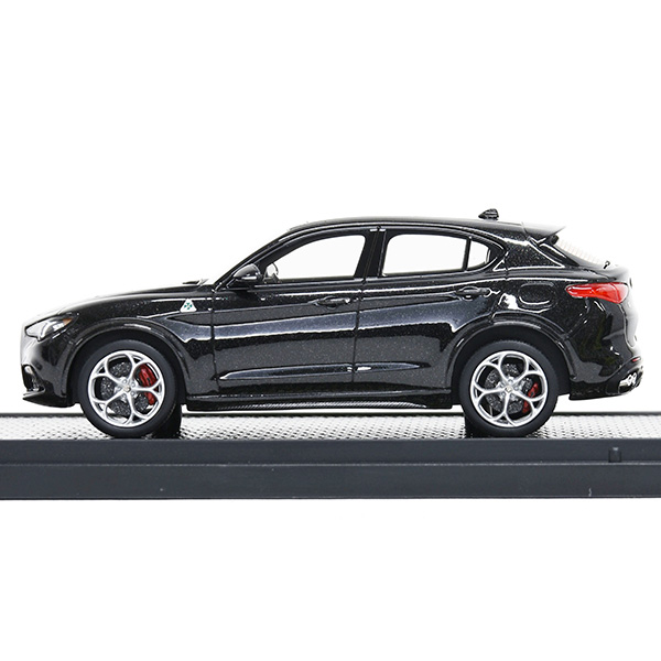 1/43 Alfa Romeo Stelvio QUADRIFOGLIOߥ˥奢ǥ by BBR