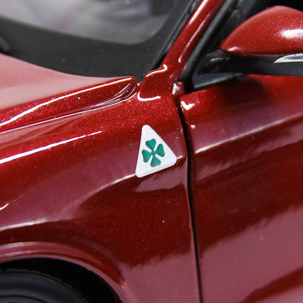 1/24 Alfa Romeo Stelvio Quadrifoglio Miniature Model(Red)