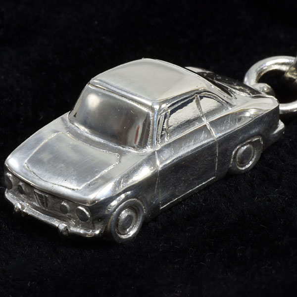 Alfa Romeo Giulia 2000 GTV Sterling silver Keyring