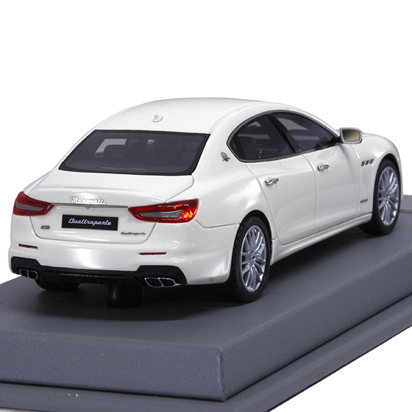 1/43 MASERATIQuattroporte Gransport 2017ߥ˥奢ǥ Bianco Alpi By BBR