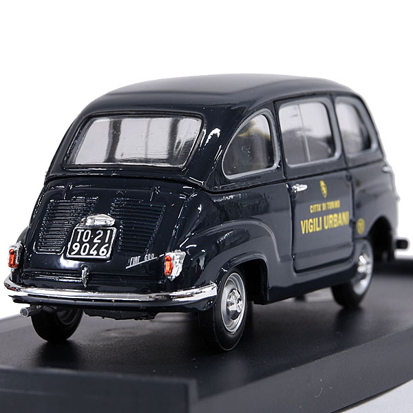 1/43 FIAT 600D Multipla (Polizzia Torino 1956) Miniature Model