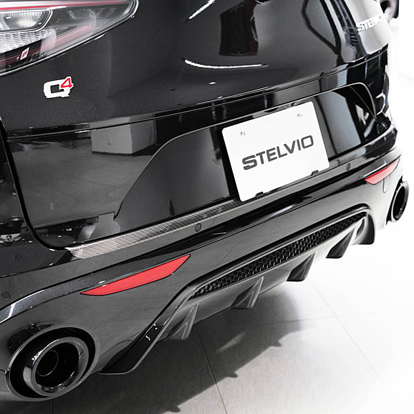  Alfa Romeo Stelvio Rear Bumper Protector(Carbon Look)