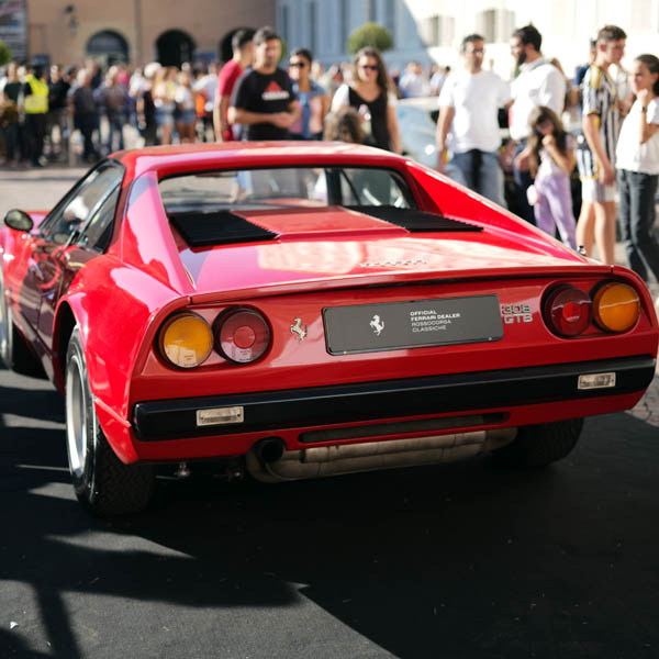 1/43 Ferrari 308GTB miniature model (Burago)