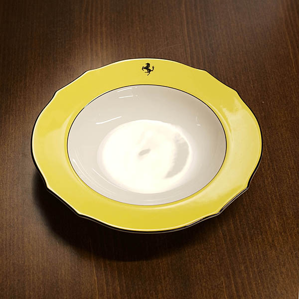 Ferrariץץ졼 by Richard Ginori (23cm)