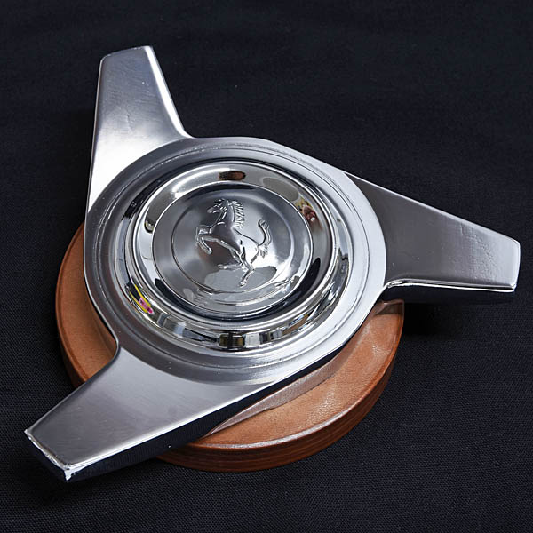 Ferrariホイールスピンナーロックオブジェ by Schedoni