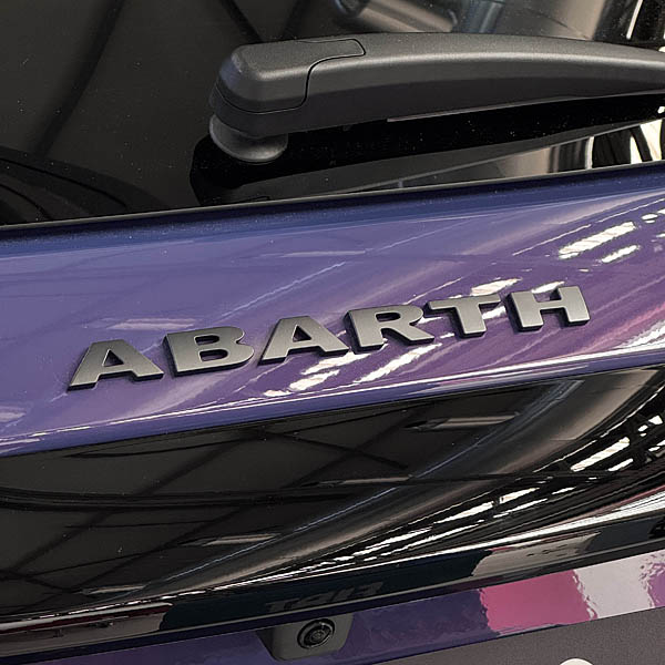 ABARTH½ãÀµ500e/600e¥ê¥¢¥í¥´¥¨¥ó¥Ö¥ì¥à