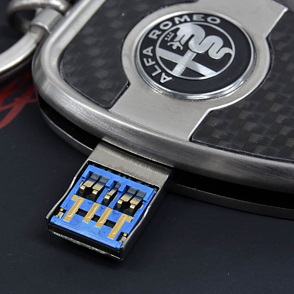 Alfa Romeo����GIULIA QUADRIFOGLIO USB�����դ������ܥ󥭡����
