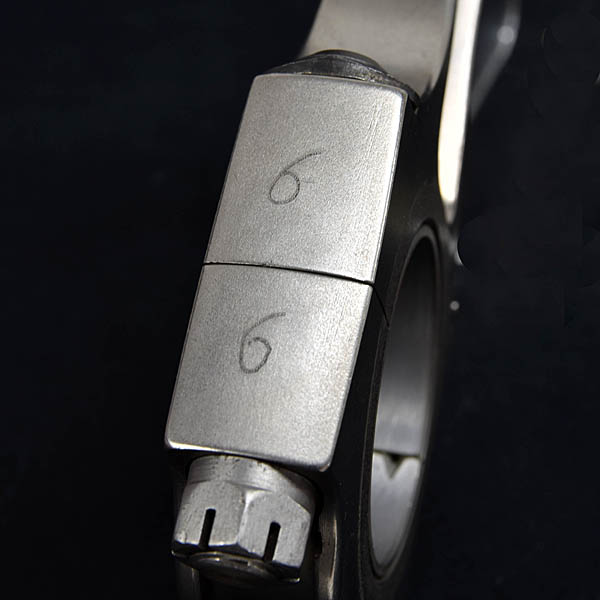 Scuderia Ferrari 80s connecting rod