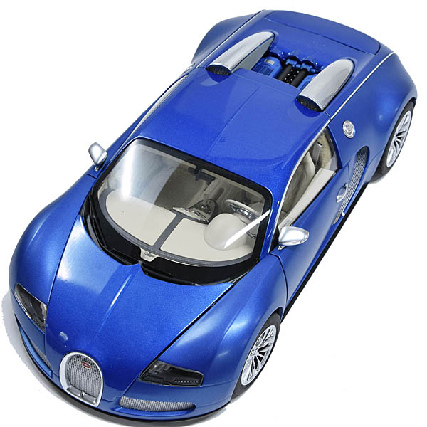 1/18 BUGATTI VEYRON 2009�ߥ˥��奢��ǥ� by AUTOART