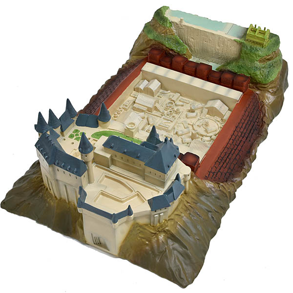 Lupin III: Castle of Cagliostro Diorama Chess Collection